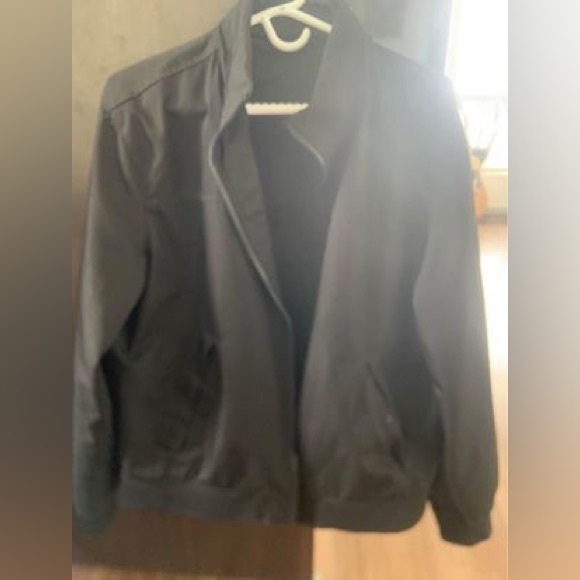 Zara bomber jacket - Picture 1 of 3